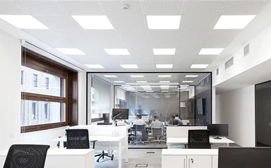 Edge-lit vs . arxa yandırılmış LED panel işıqları: Hansı daha yaxşıdır?