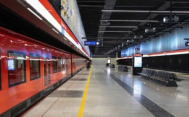 Metro stansiyasının xətti işıqlarını seçərkən nə düşünmək lazımdır?